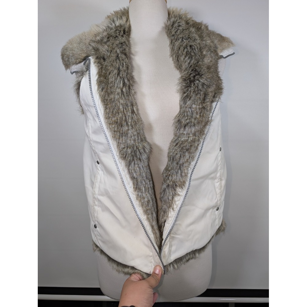 Weatherproof Garment Company Faux Fur White Reversible Vest Womens Med